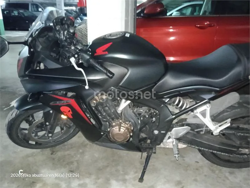 Honda CBR650F - Vista 13