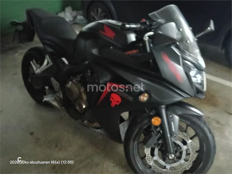 Honda CBR650F - Vista 14