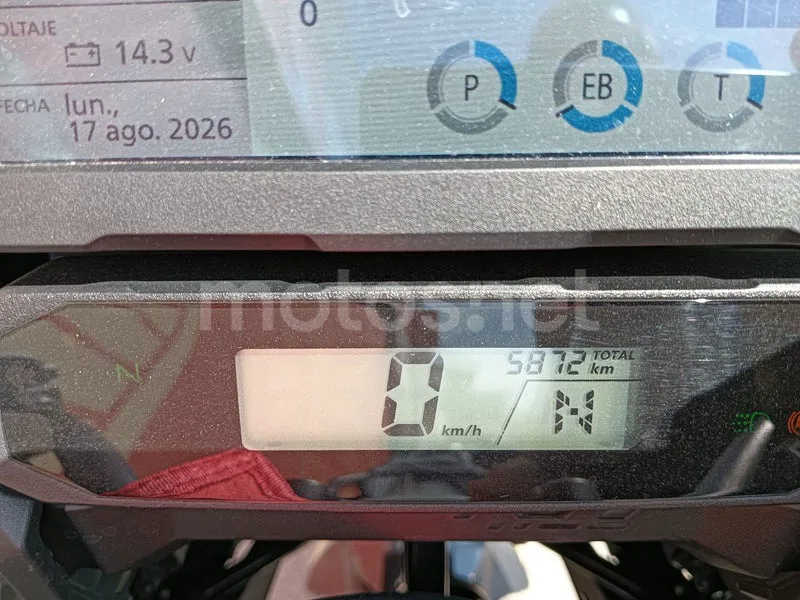 Honda NT1100 - Vista 6
