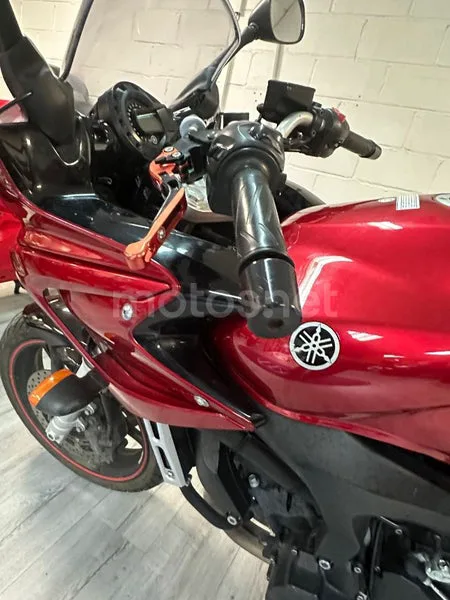 Yamaha FZ6 Fazer - Vista 7