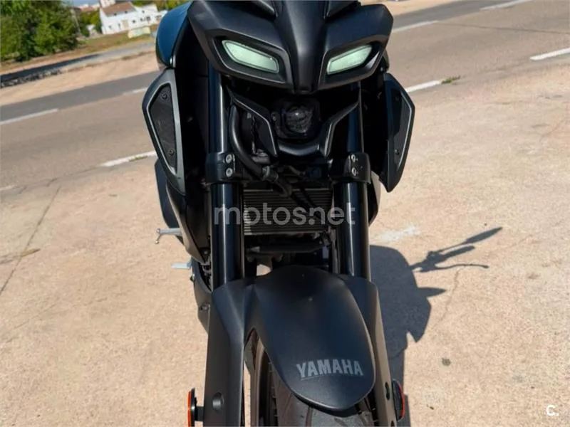 Yamaha MT-125 - Vista 4