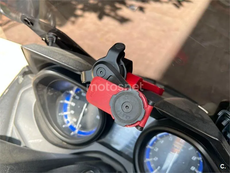 Yamaha TMAX 560 - Vista 12