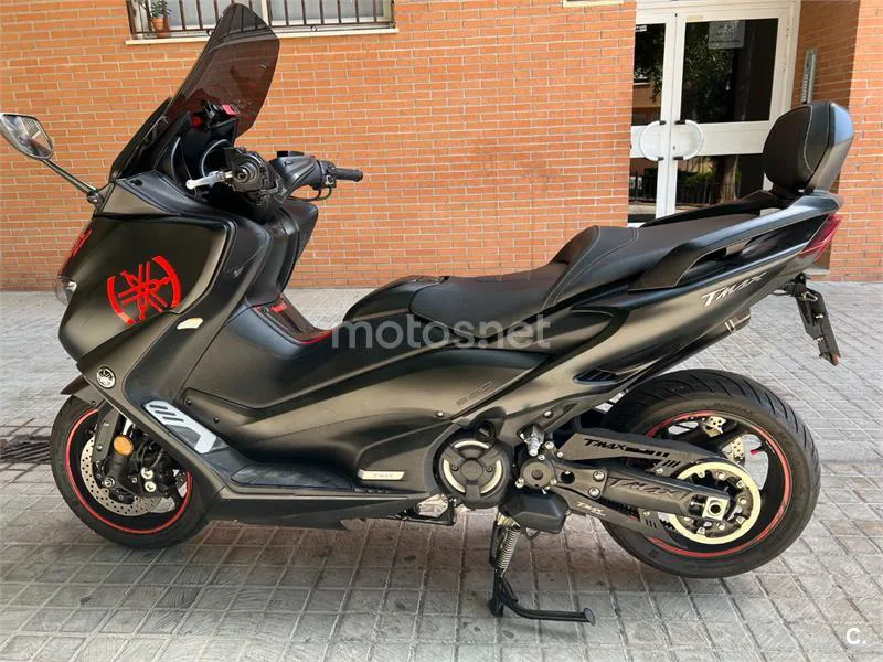 Yamaha TMAX 560 - Vista 3