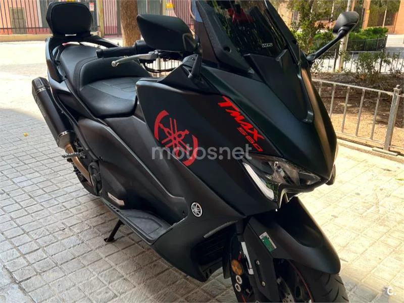 Yamaha TMAX 560 - Vista 5
