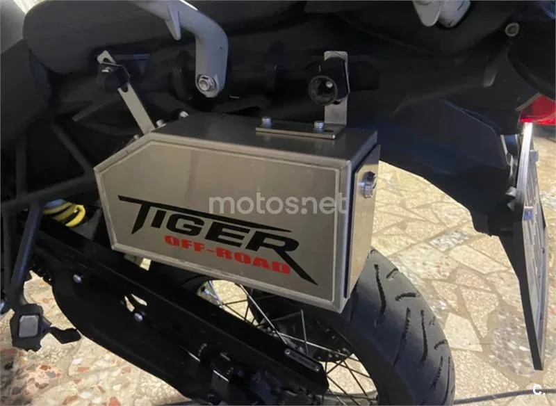 Triumph Tiger 800 XC - Vista 8