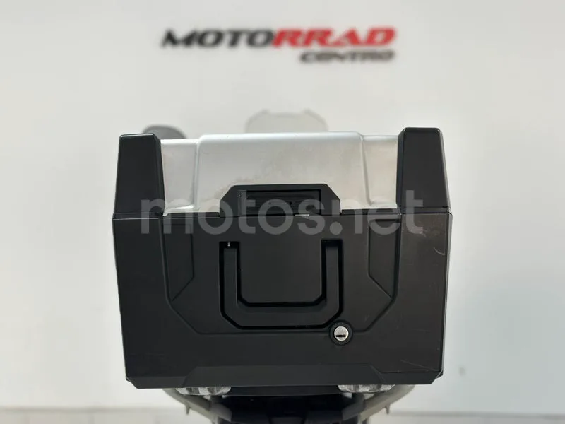 Triumph Tiger 800 - Vista 11