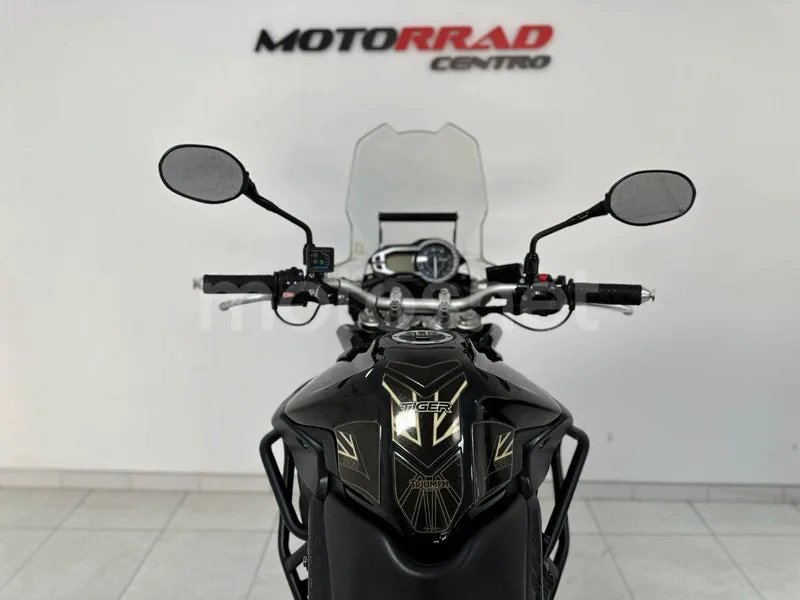 Triumph Tiger 800 - Vista 7