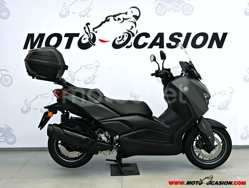 Yamaha XMAX 300 4850 € 2025 Madrid - 2