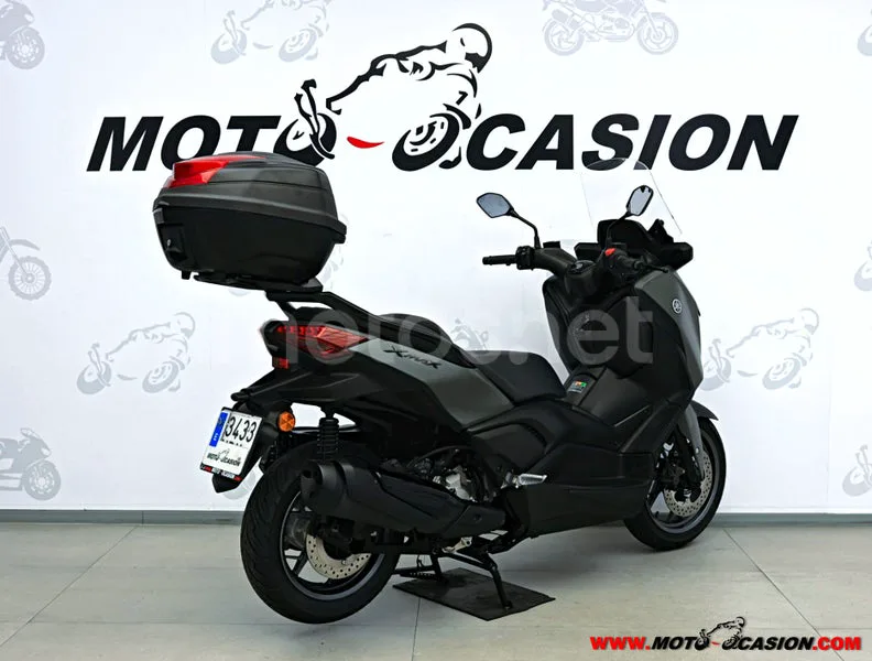 Yamaha XMAX 300 - Vista 3