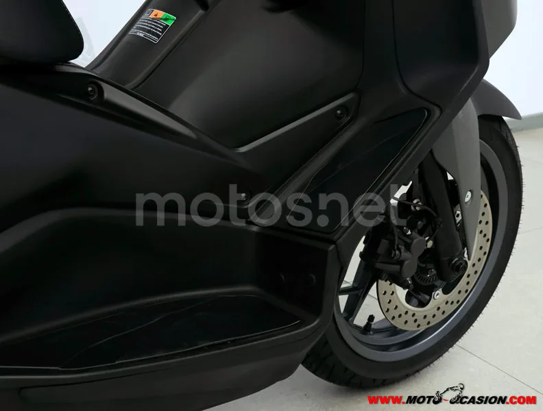 Yamaha XMAX 300 - Vista 5