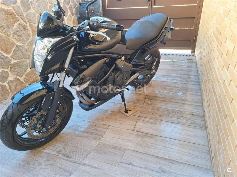 Kawasaki ER-6n - Vista 4