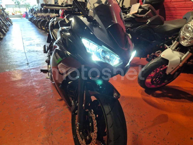 Kawasaki Ninja 650 - Vista 4