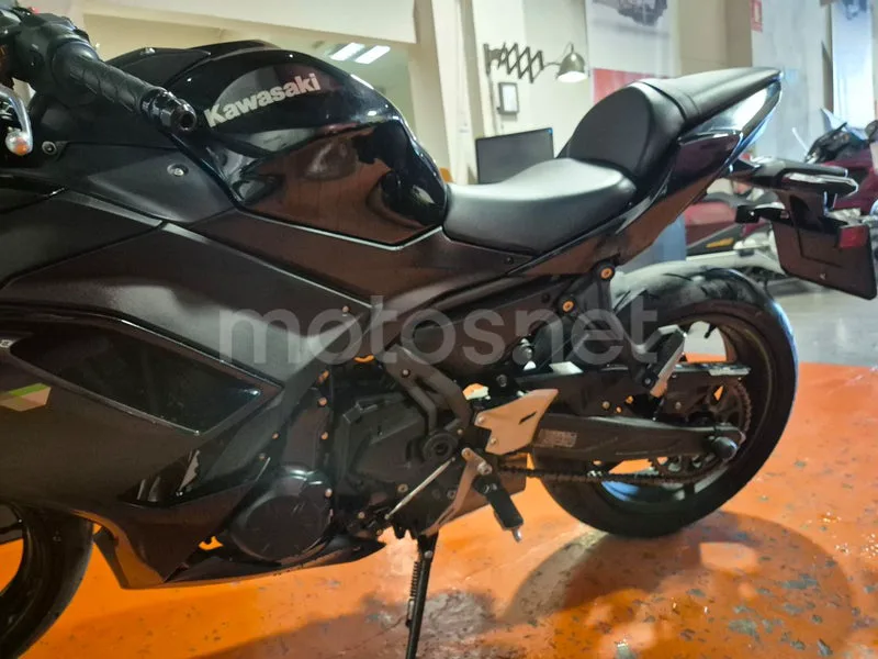 Kawasaki Ninja 650 - Vista 6