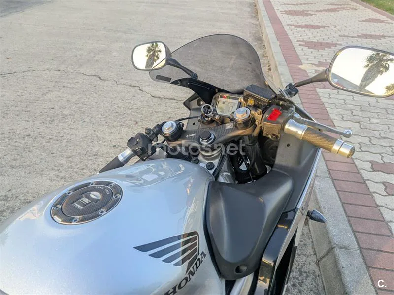 Honda CBR600F - Vista 3