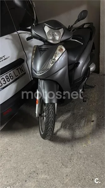 Honda SH300i 2300 € 2008 Barcelona - 1