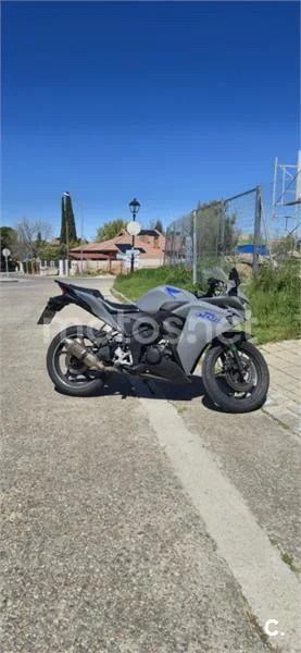 Honda CBR125R 1700 € 2014 Guadalajara - 1