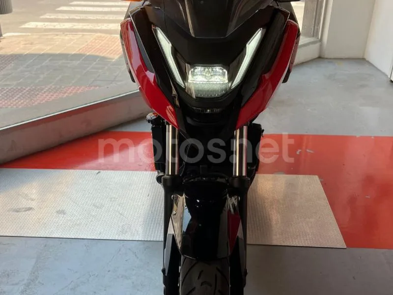 Honda NC750X - Vista 8