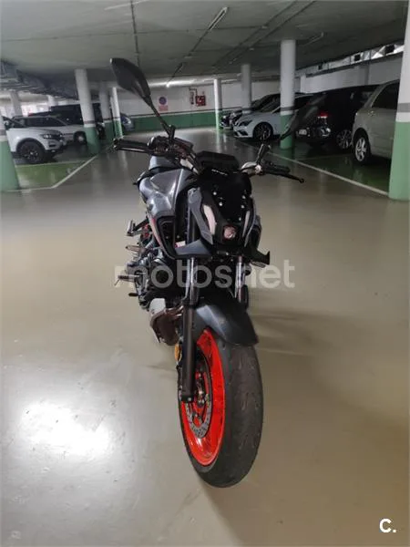 Yamaha MT-07 - Vista 7