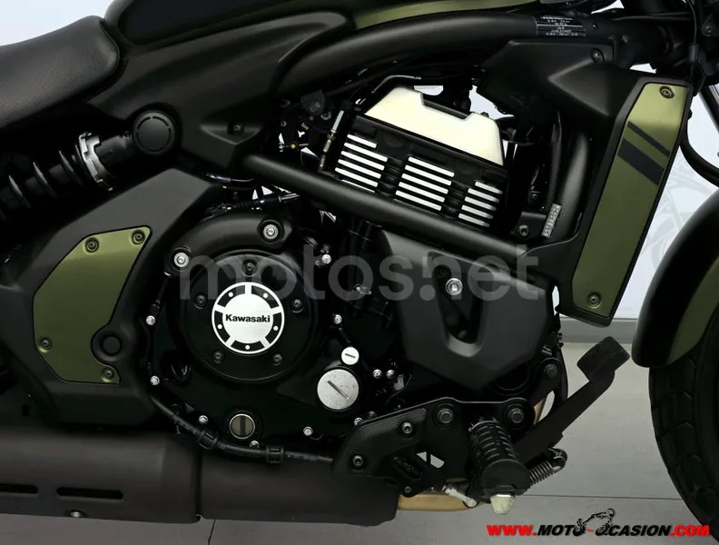 Kawasaki Vulcan S - Vista 5