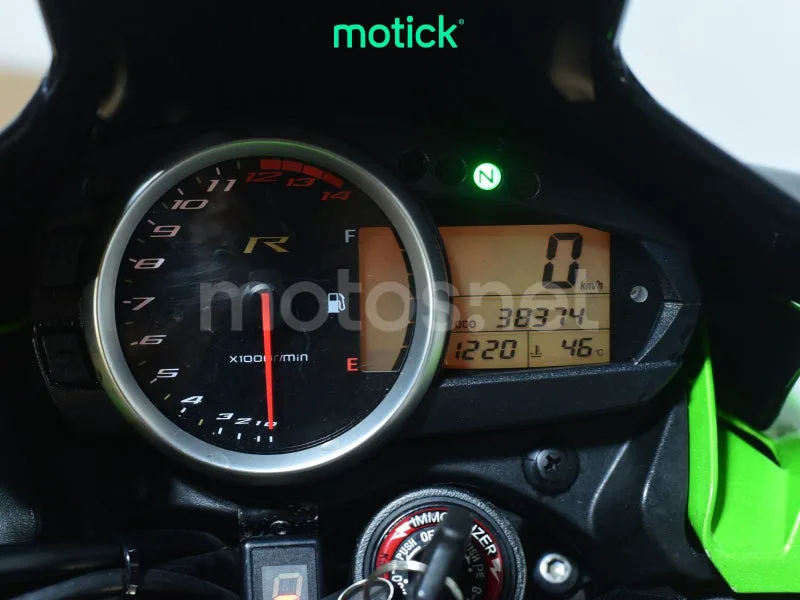 Kawasaki Z750R - Vista 5