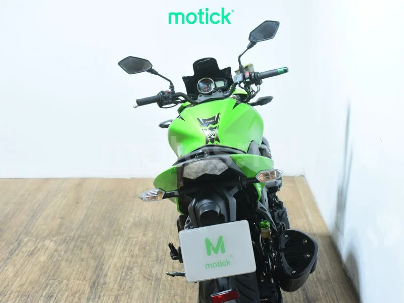 Kawasaki Z750R - Vista 6