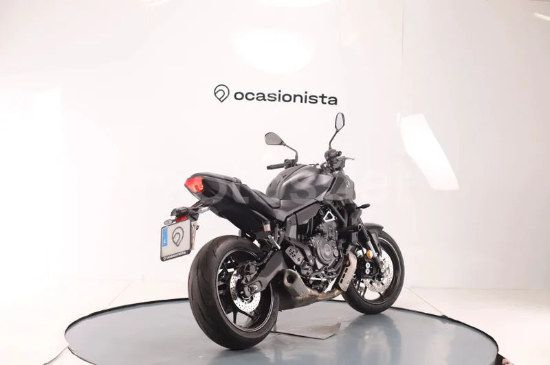 Yamaha MT-07 - Vista 3