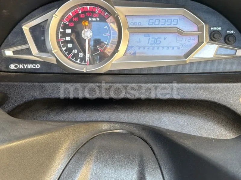 Kymco Xciting 400 - Vista 11