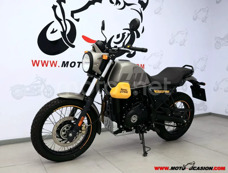 Royal Enfield Scram 411 - Vista 8