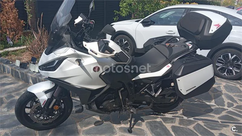 Honda NT1100 - Vista 3
