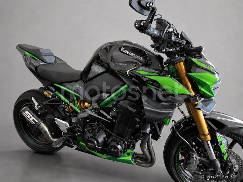 Kawasaki Z900 - Vista 3