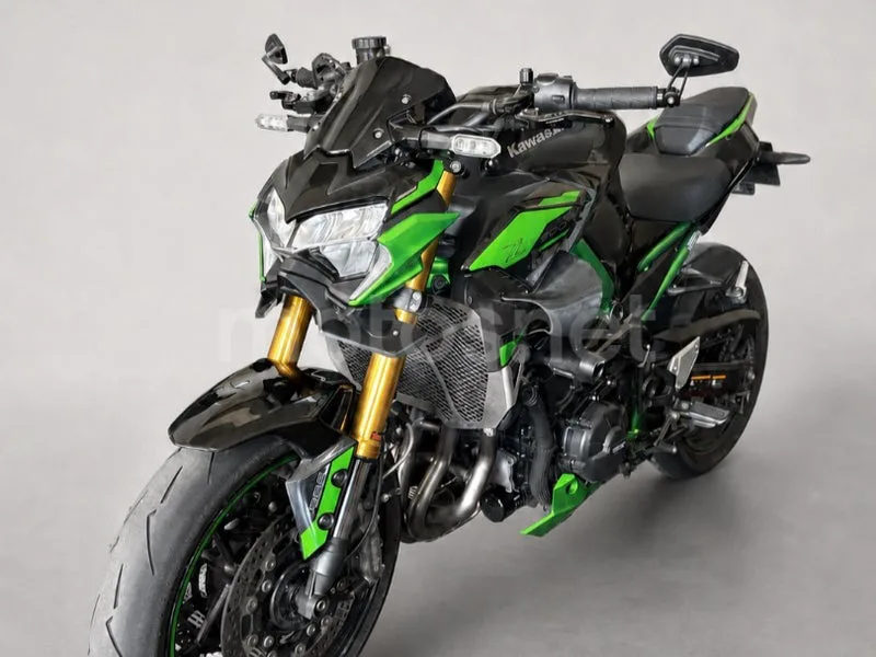 Kawasaki Z900 - Vista 6