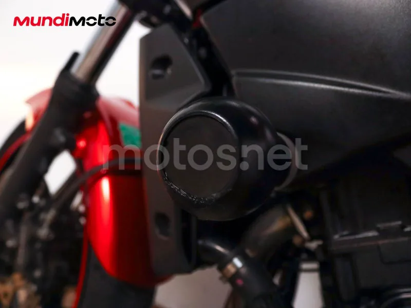 Suzuki GSR600 - Vista 22