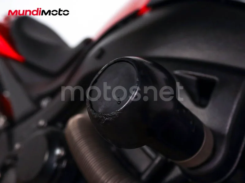 Suzuki GSR600 - Vista 23