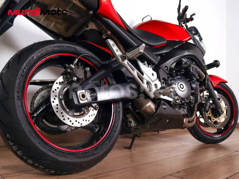 Suzuki GSR600 - Vista 4