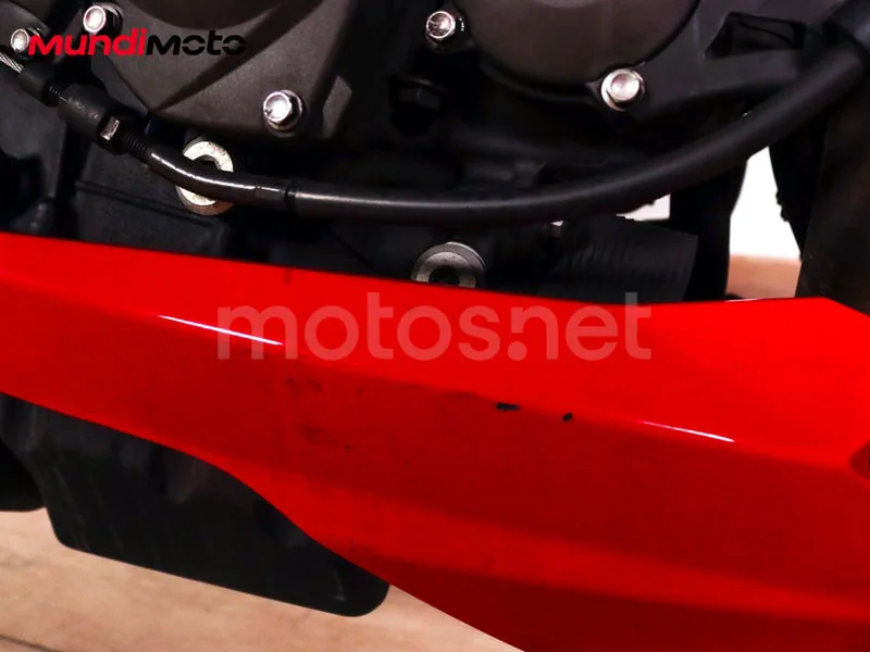 Triumph Street Triple - Vista 40
