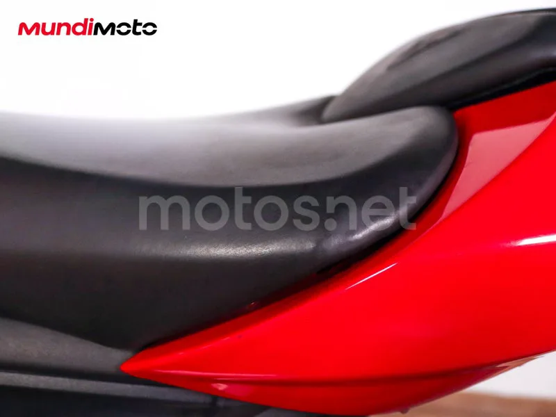 Triumph Street Triple - Vista 43