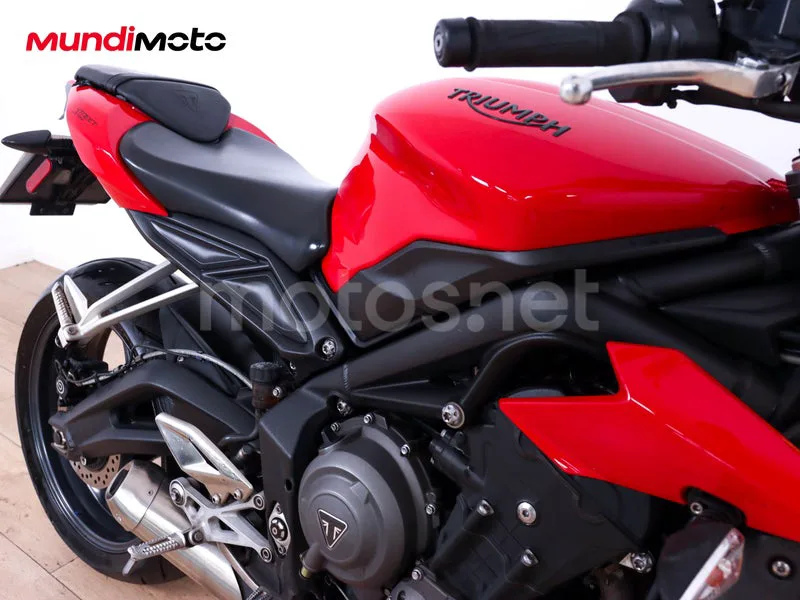 Triumph Street Triple - Vista 45