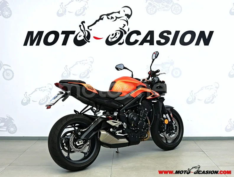 Triumph Street Triple 765 - Vista 3