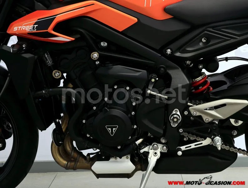 Triumph Street Triple 765 - Vista 9