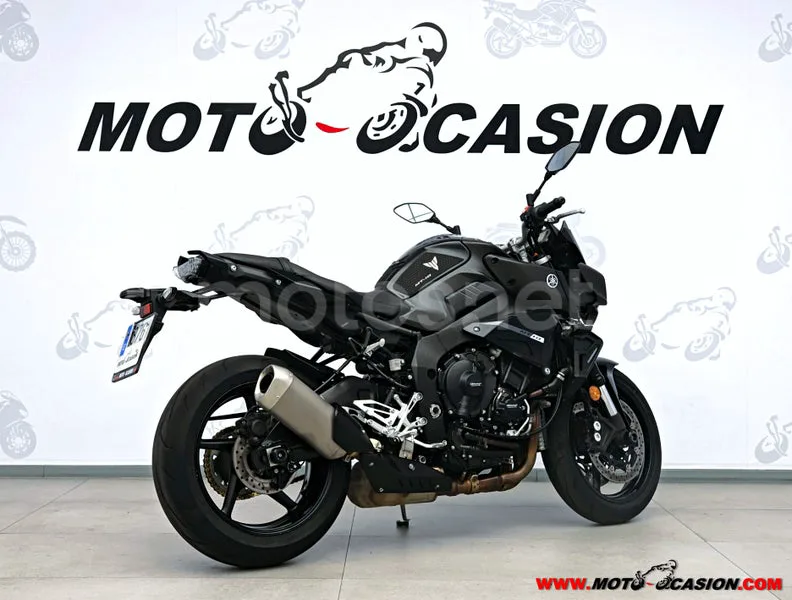 Yamaha MT-10 - Vista 3