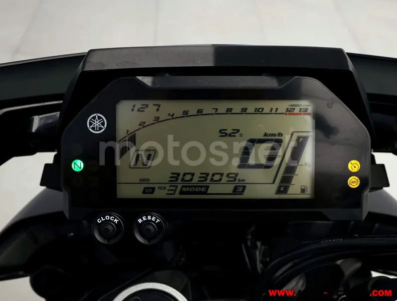 Yamaha MT-10 - Vista 6