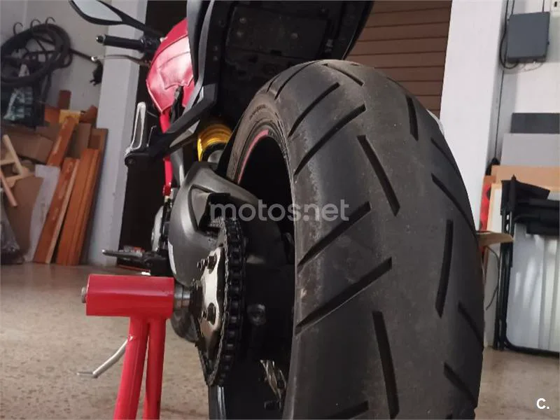 Ducati Monster 1100 EVO - Vista 5