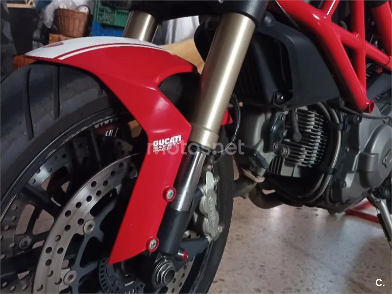 Ducati Monster 1100 EVO - Vista 6