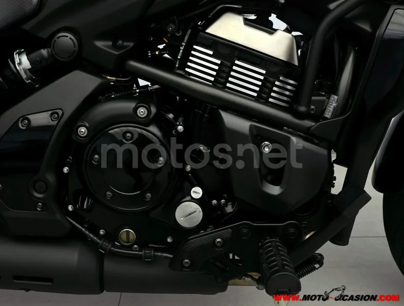 Kawasaki Vulcan S - Vista 5