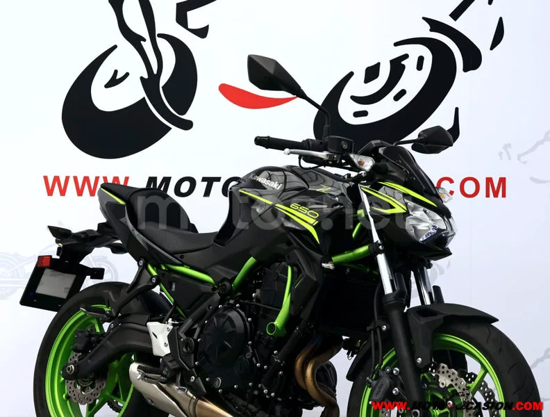 Kawasaki Z650 - Vista 4