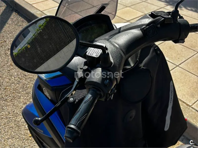 Yamaha Tricity 125 - Vista 8