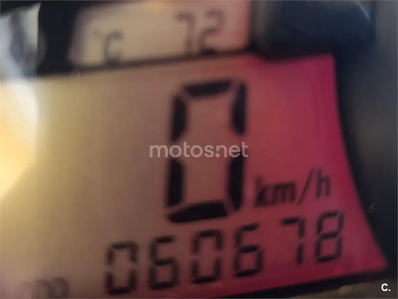 Yamaha YZF-R6 - Vista 9