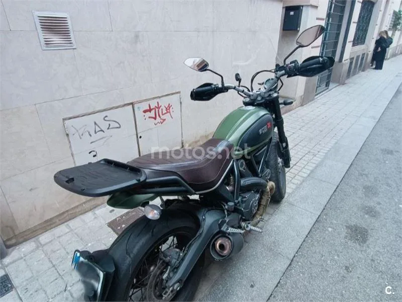 Ducati Scrambler - Vista 3
