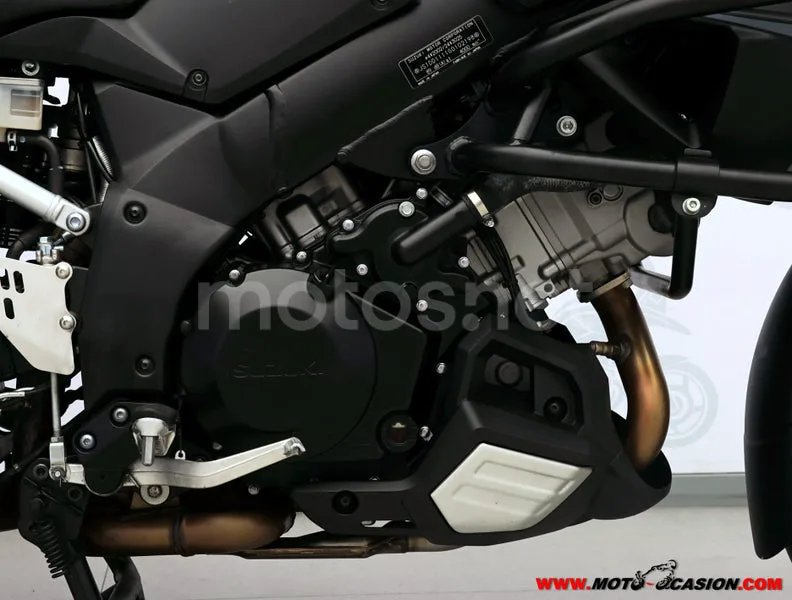 Suzuki V-Strom 1000 - Vista 5
