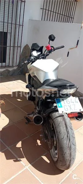 Kawasaki Z1000 - Vista 5